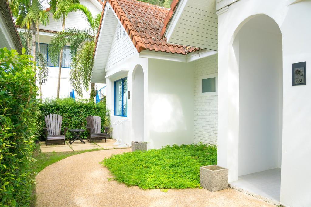 Ocean Breeze Resort Khaolak Khao Lak Exterior photo