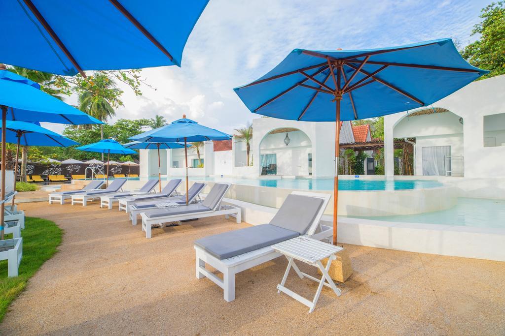 Ocean Breeze Resort Khaolak Khao Lak Exterior photo